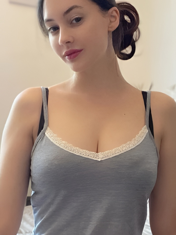 Эсмеральда привлекальеная девушка из Краснокаменска цена от 2500 руб