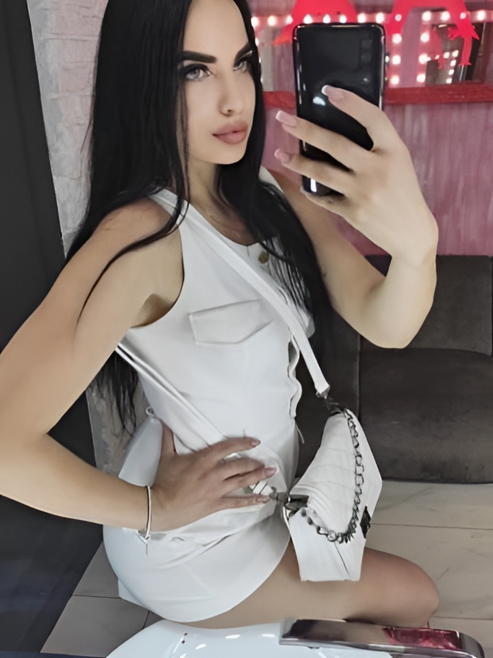 Юлия привлекальеная девушка из Краснокаменска цена от 10000 руб