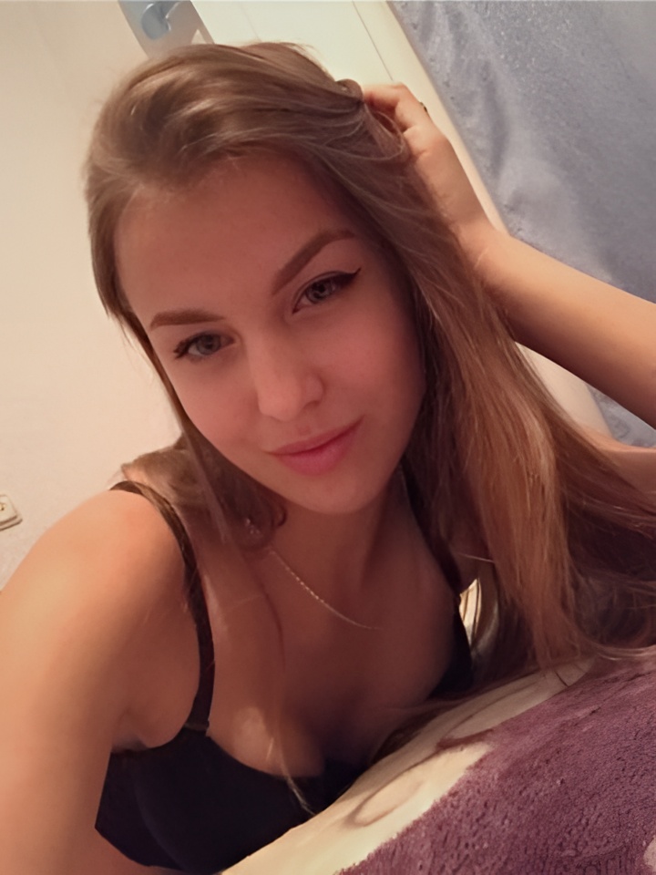 Индивидуалка Зиглинда, доступна для личного знакомства от 2000 руб