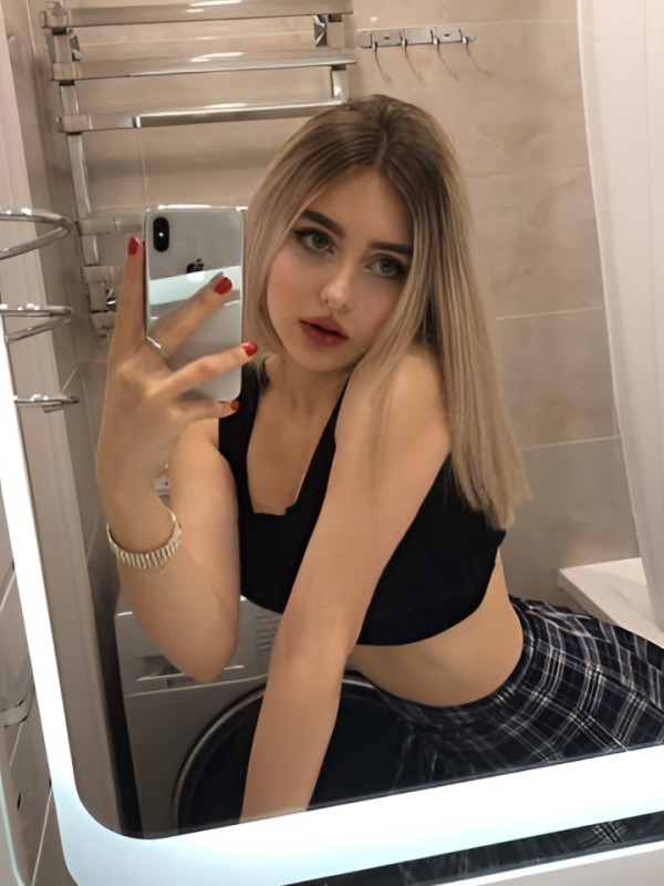 Ксюша привлекательная девушка из Краснокаменска цена от 1500 руб