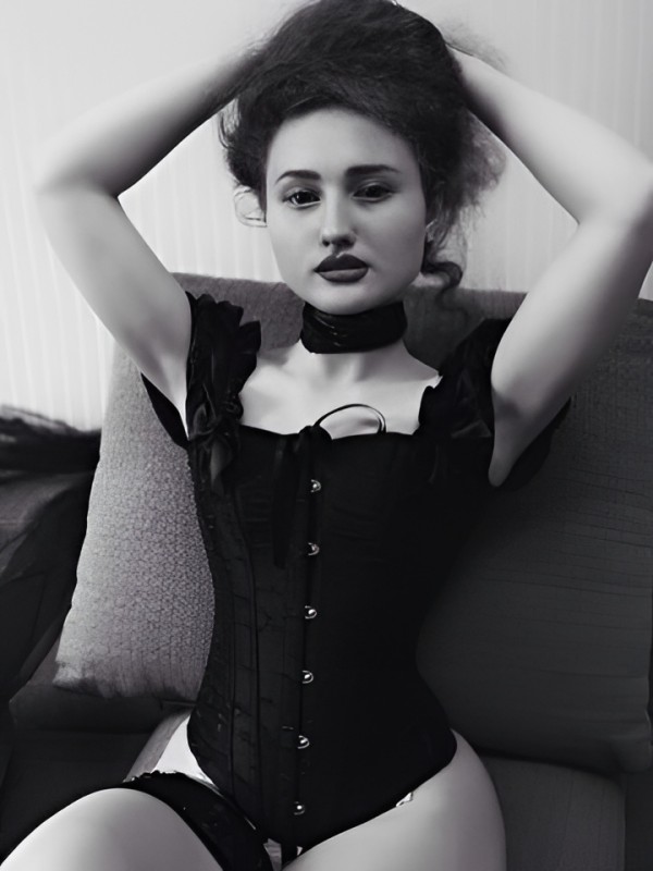 Ольга привлекательная девушка из Краснокаменска цена от 10000 руб